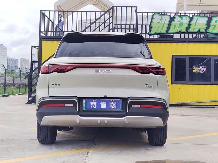 Фото 4 - BYD Yuan Up