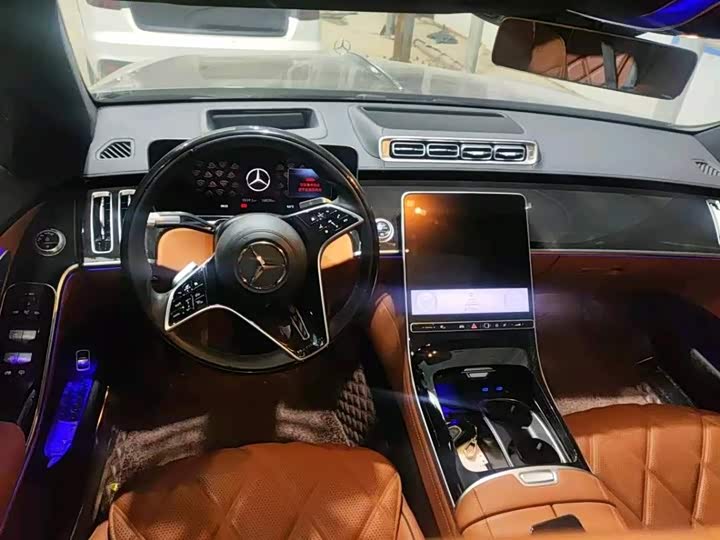 Фото 10 - Mercedes-Benz Maybach S-Class