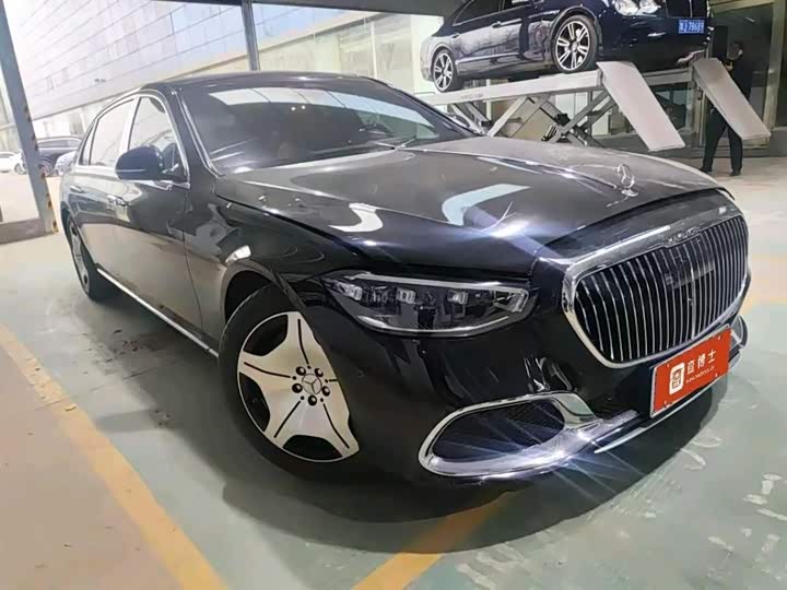 Фото 2 - Mercedes-Benz Maybach S-Class