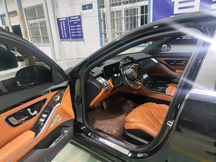 Фото 6 - Mercedes-Benz Maybach S-Class