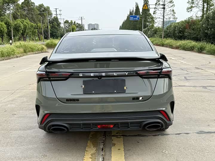 Фото 13 - Geely Binrui