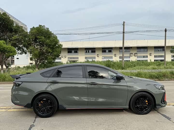 Фото 5 - Geely Binrui