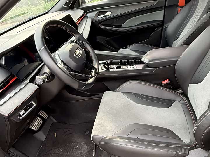 Фото 7 - Geely Binrui