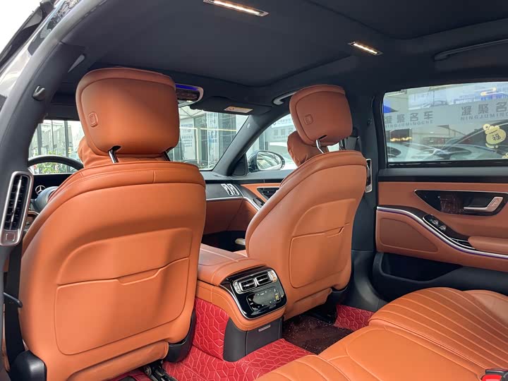 Фото 10 - Mercedes-Benz S-Class