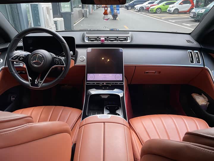 Фото 8 - Mercedes-Benz S-Class