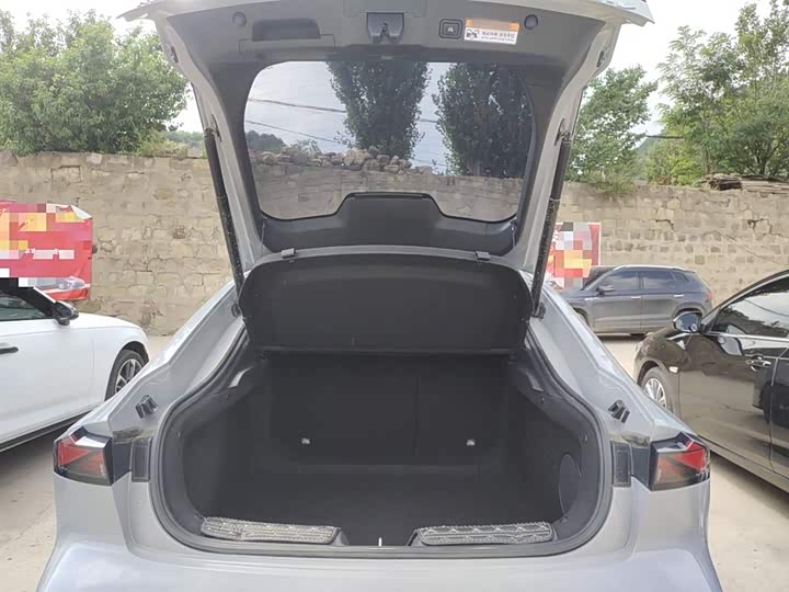 Фото 15 - Changan UNI-V