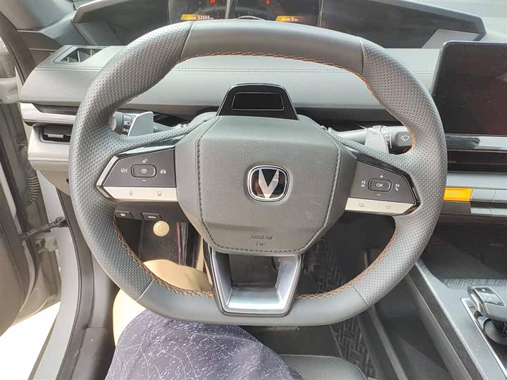 Фото 7 - Changan UNI-V