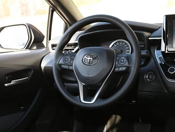 Фото 3 - Toyota Levin