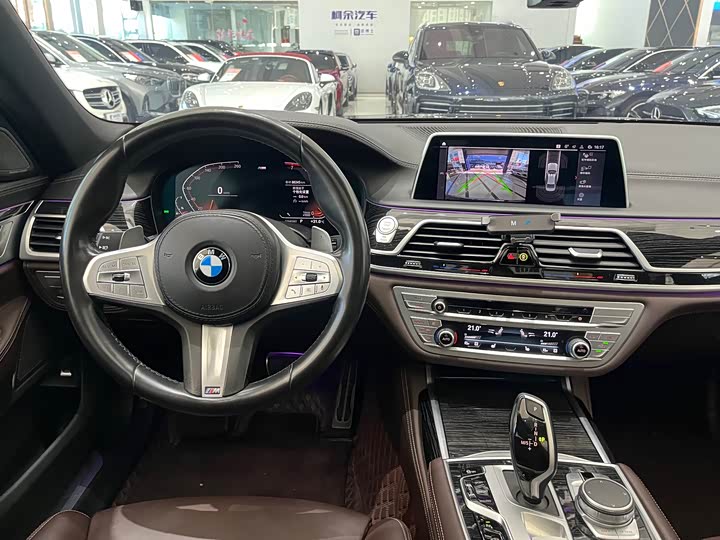 Фото 6 - BMW 7 Series