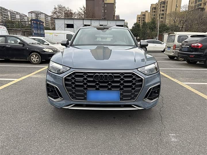 Фото 3 - Audi Q5L