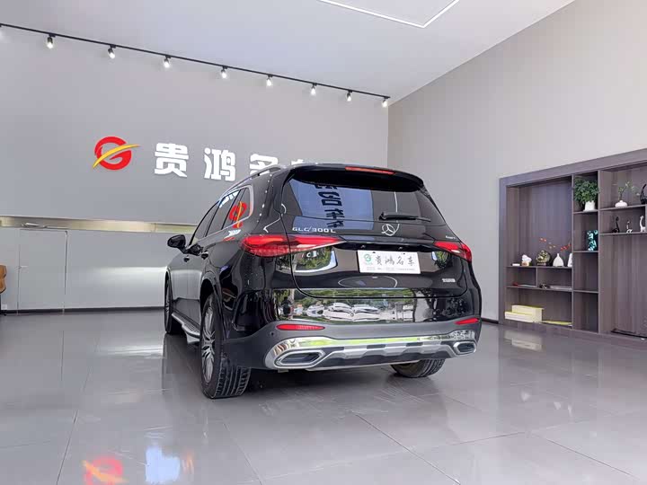 Фото 13 - Mercedes-Benz GLC-Class