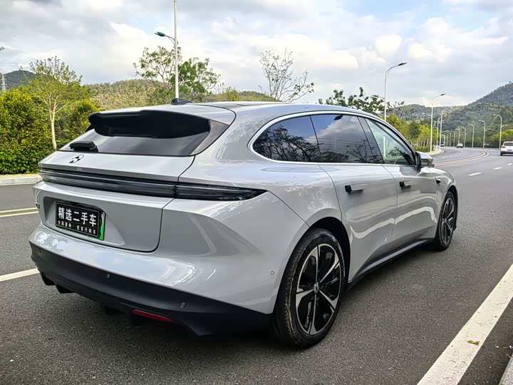 Фото 13 - Nio ET5T