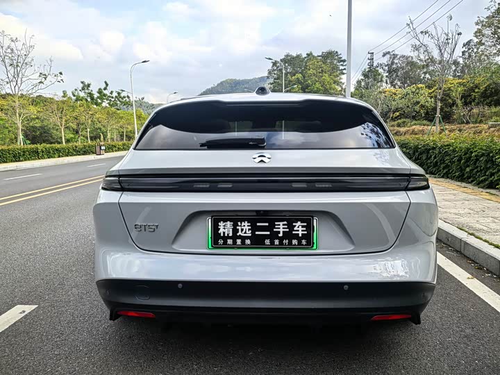 Фото 14 - Nio ET5T