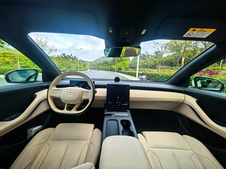 Фото 6 - Nio ET5T