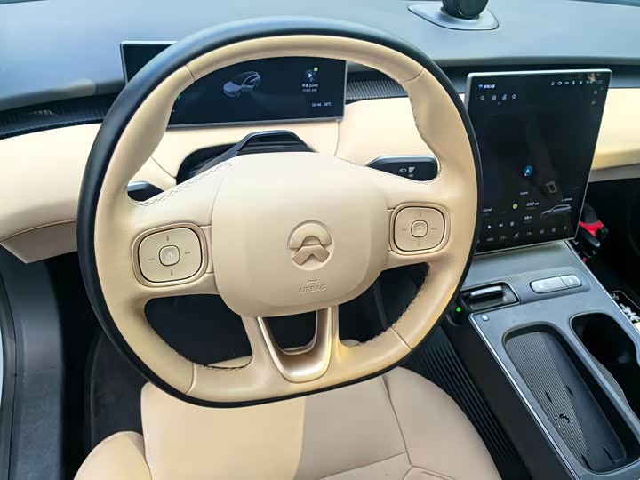 Фото 7 - Nio ET5T