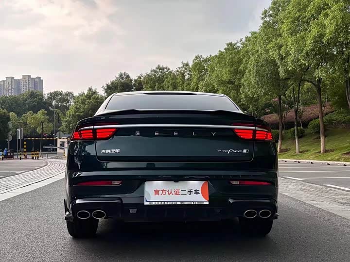 Фото 8 - Geely Preface