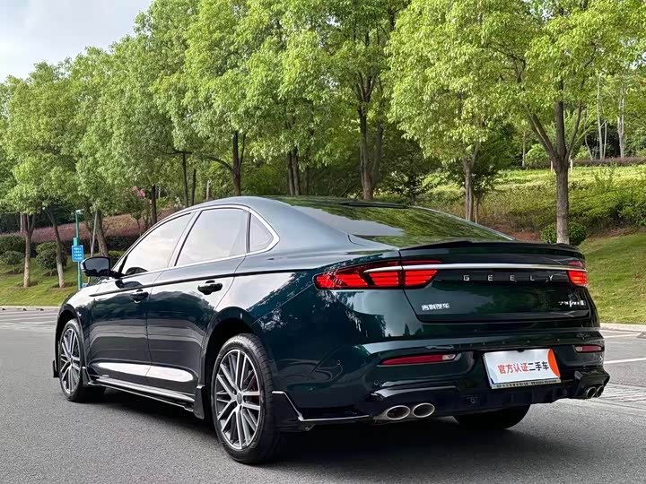 Фото 9 - Geely Preface