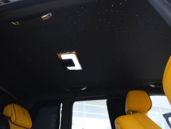 Фото 14 - Rolls-Royce Cullinan