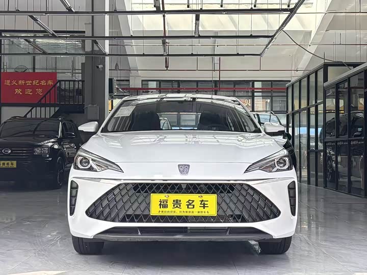 Фото 2 - Roewe i5