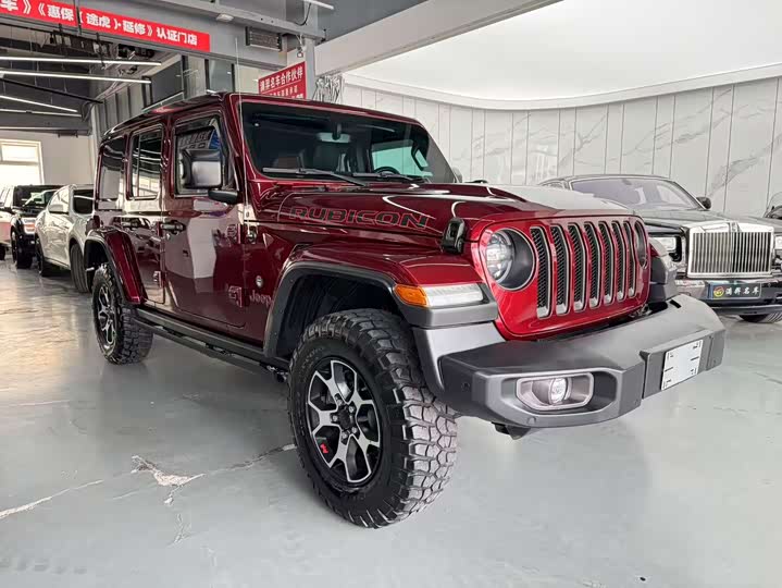 Фото 3 - Jeep Wrangler