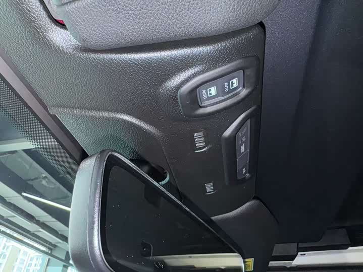 Фото 7 - Jeep Wrangler