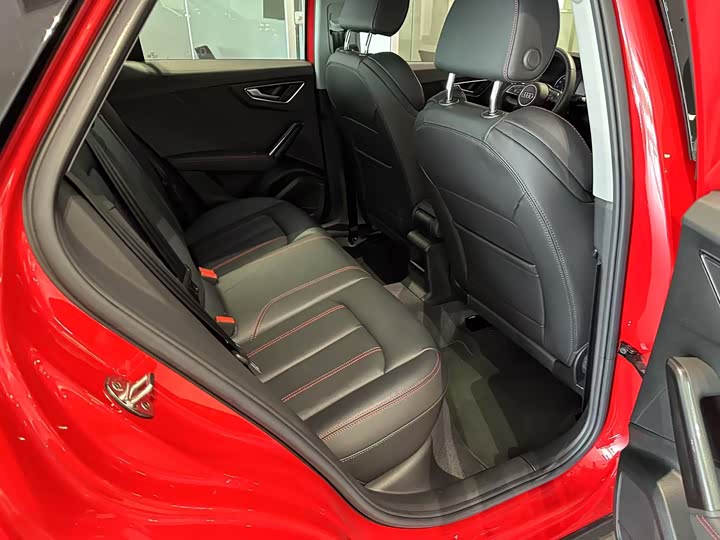 Фото 5 - Audi Q2L