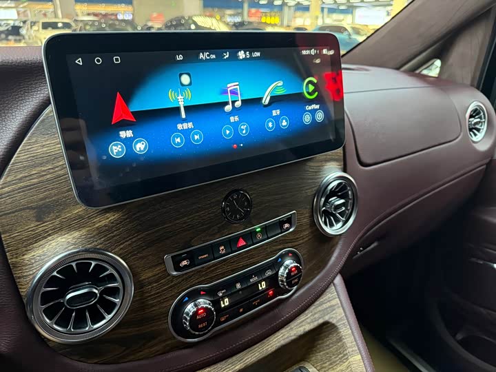 Фото 10 - Mercedes-Benz Vito