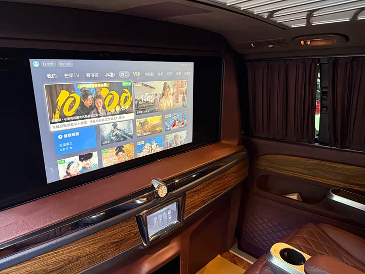 Фото 9 - Mercedes-Benz Vito