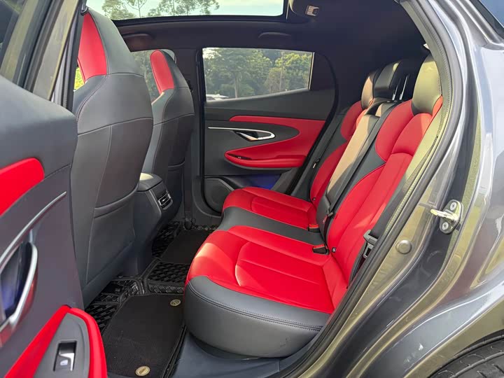 Фото 13 - Changan UNI-T