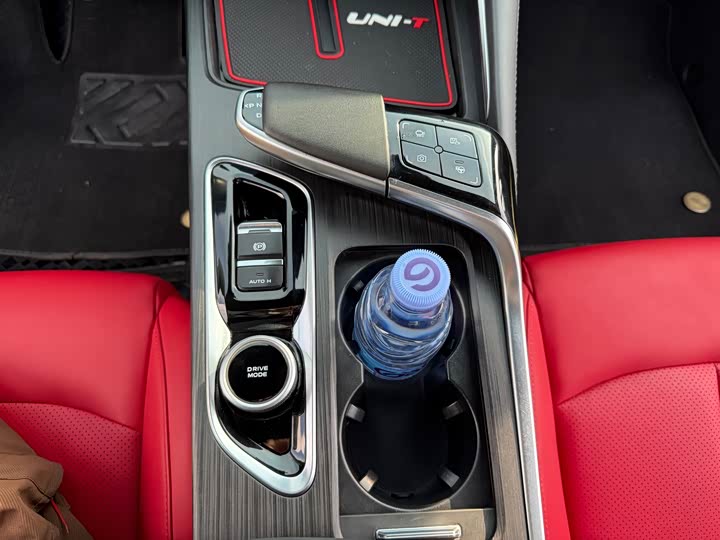 Фото 19 - Changan UNI-T