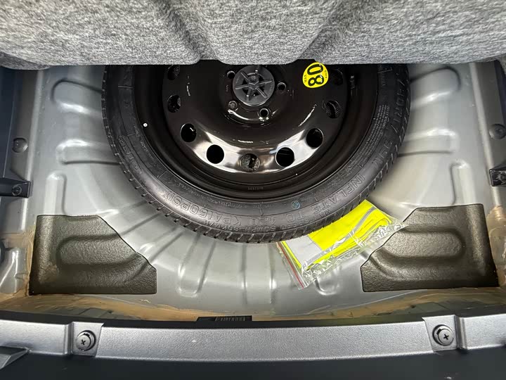 Фото 30 - Changan UNI-T