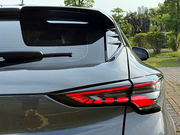 Фото 9 - Changan UNI-T