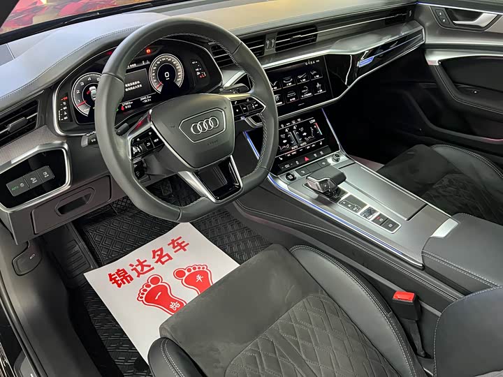 Фото 4 - Audi A6L