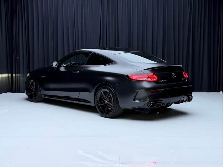 Фото 4 - Mercedes-Benz C-Class AMG