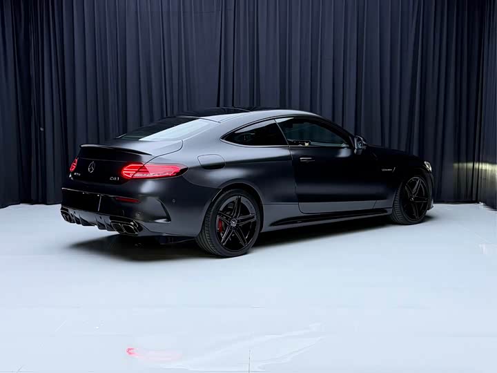 Фото 6 - Mercedes-Benz C-Class AMG