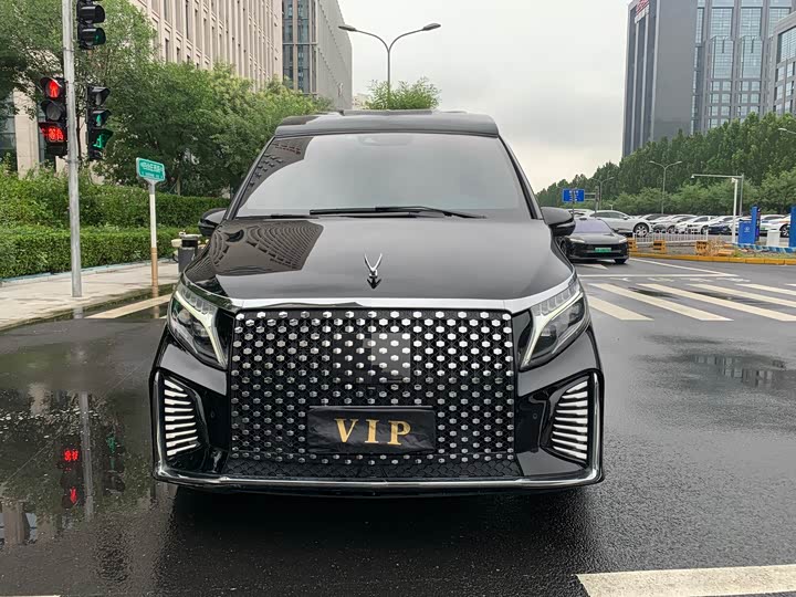 Фото 3 - Mercedes-Benz V-Class