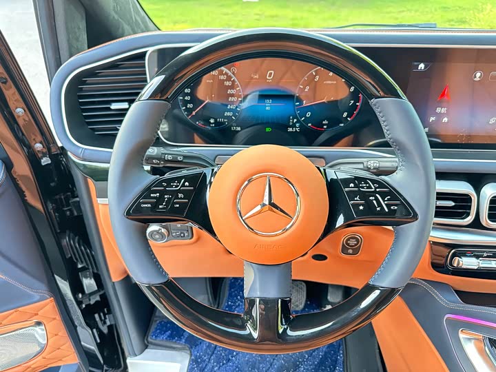 Фото 10 - Mercedes-Benz Vito