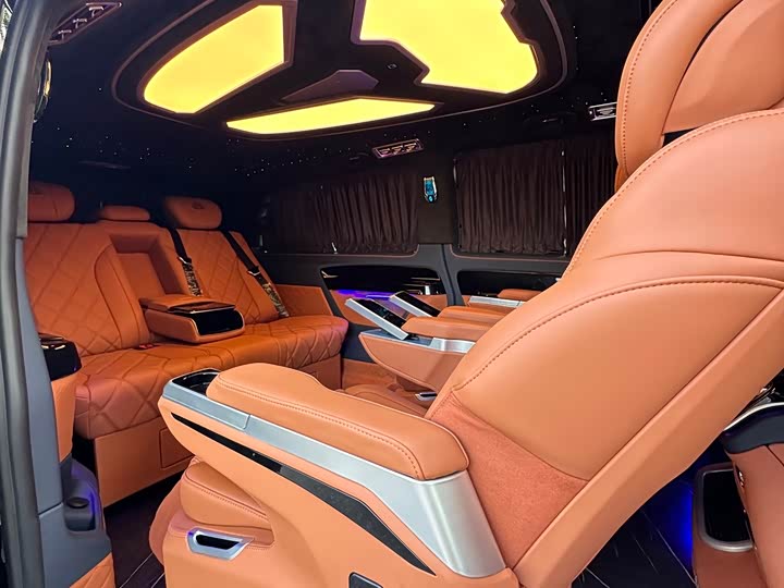 Фото 15 - Mercedes-Benz Vito