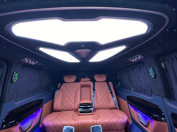 Фото 19 - Mercedes-Benz Vito