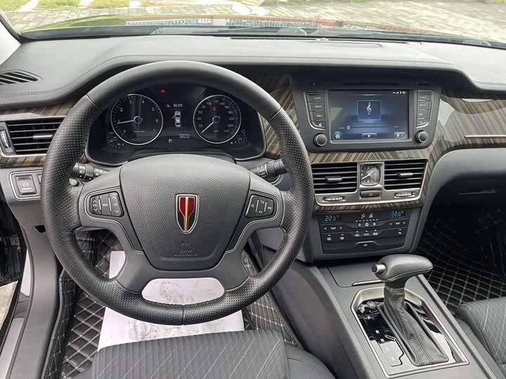 Фото 18 - Hongqi H7