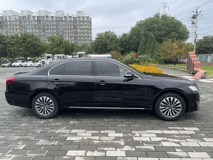 Фото 4 - Hongqi H7