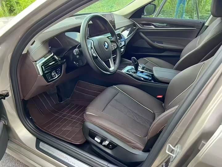 Фото 6 - BMW 5 Series