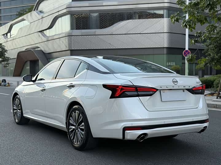 Фото 6 - Nissan Teana