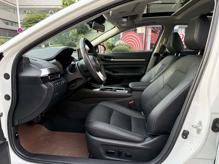 Фото 7 - Nissan Teana