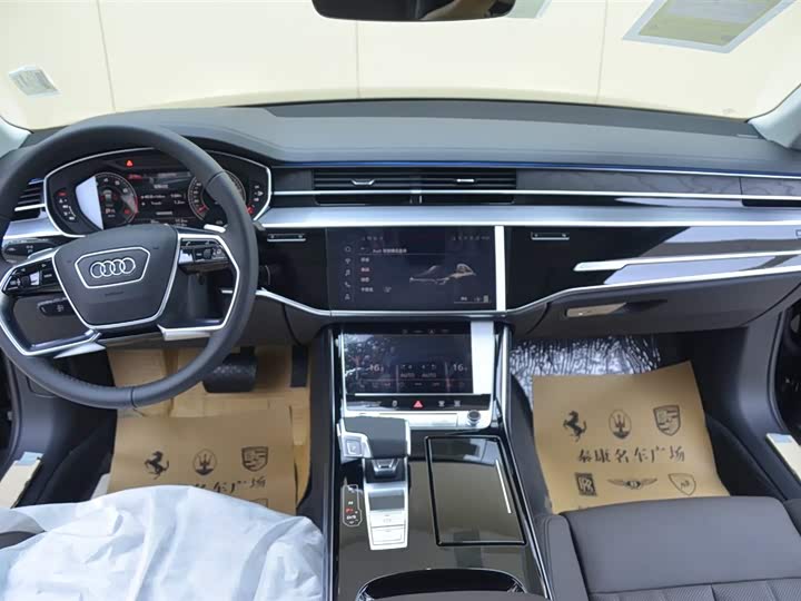 Фото 6 - Audi A8