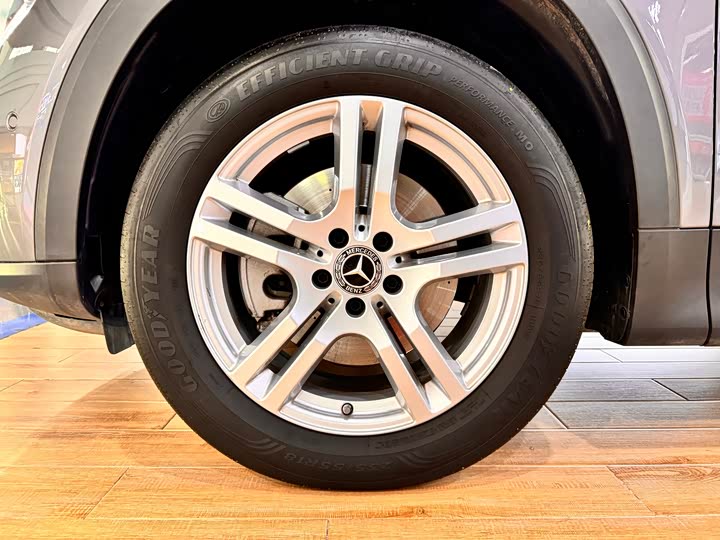 Фото 20 - Mercedes-Benz GLB-Class