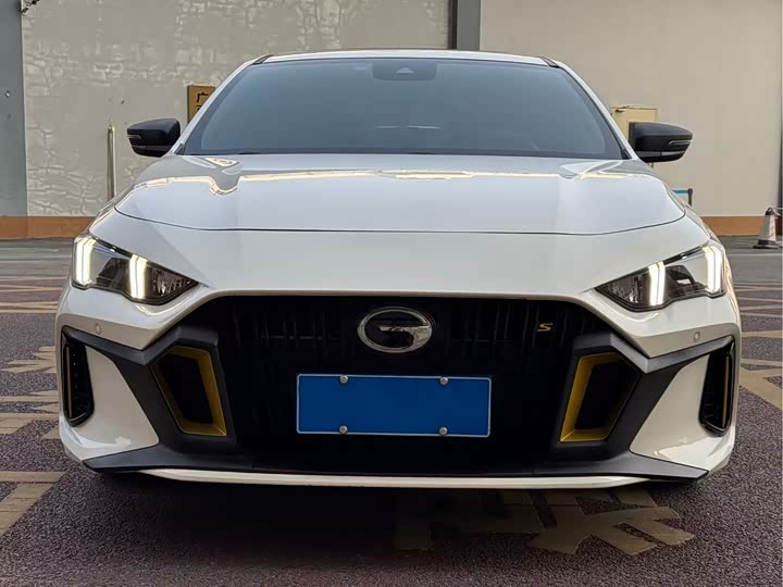 Фото 2 - GAC Trumpchi Empow R