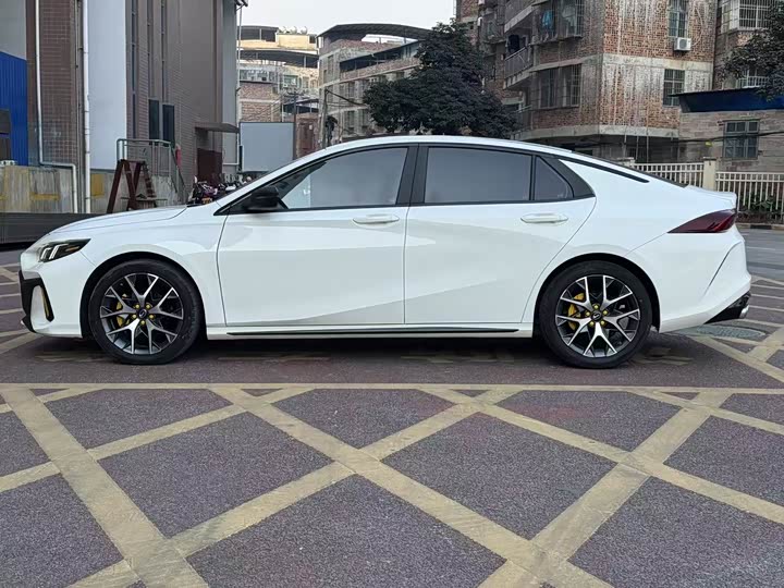 Фото 4 - GAC Trumpchi Empow R