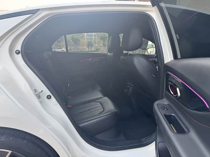 Фото 9 - GAC Trumpchi Empow R