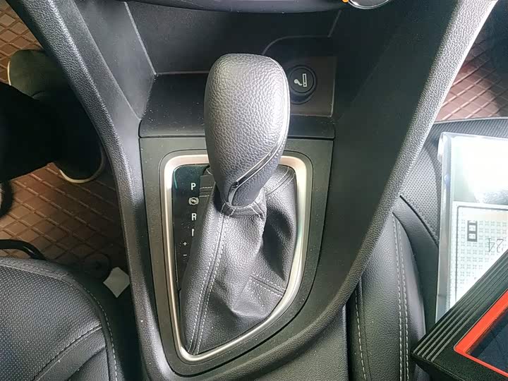 Фото 14 - Buick Excelle GT